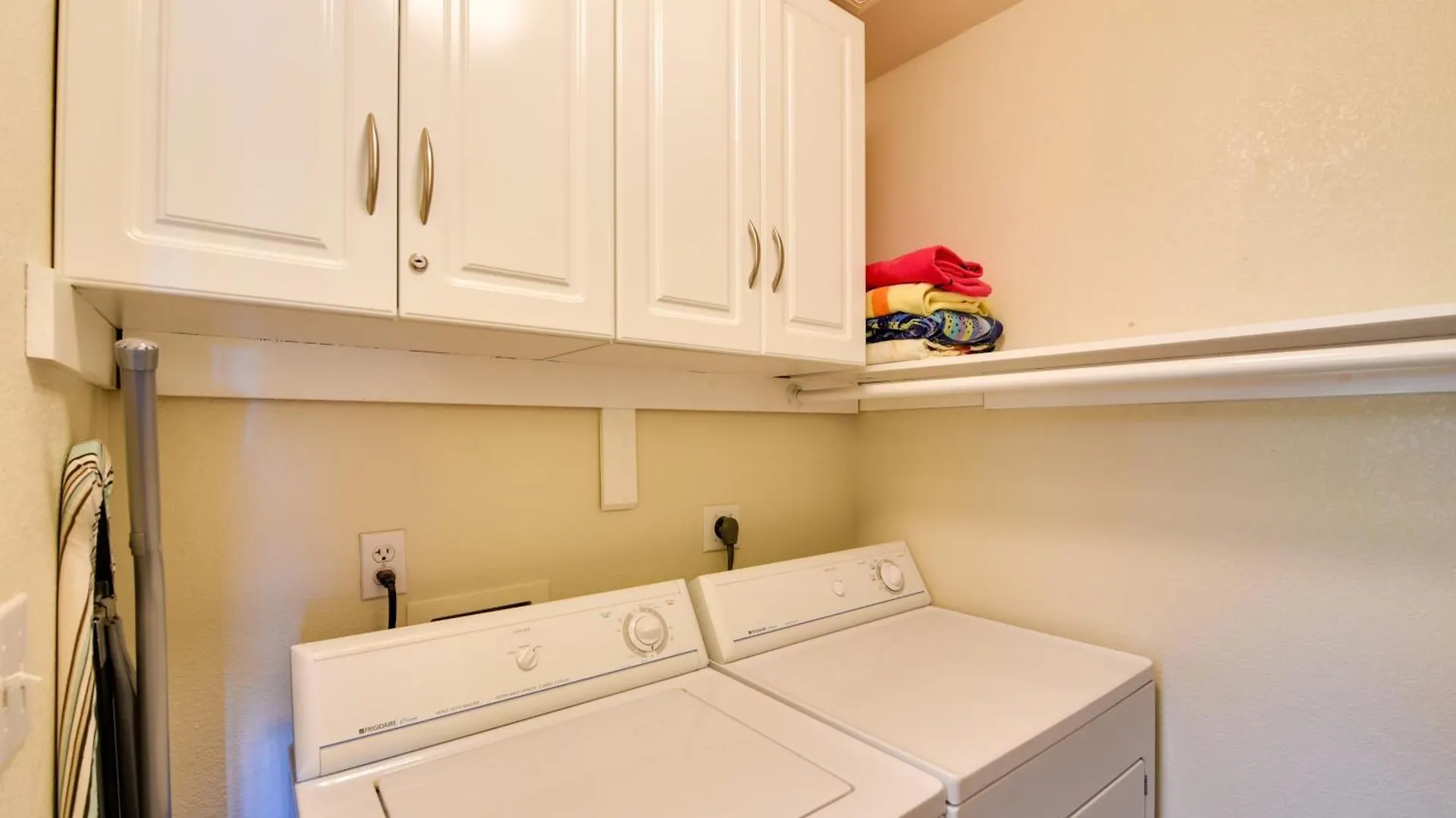 Phoenix Condo With Balcony And Spa - 14 Mi To Downtown United States