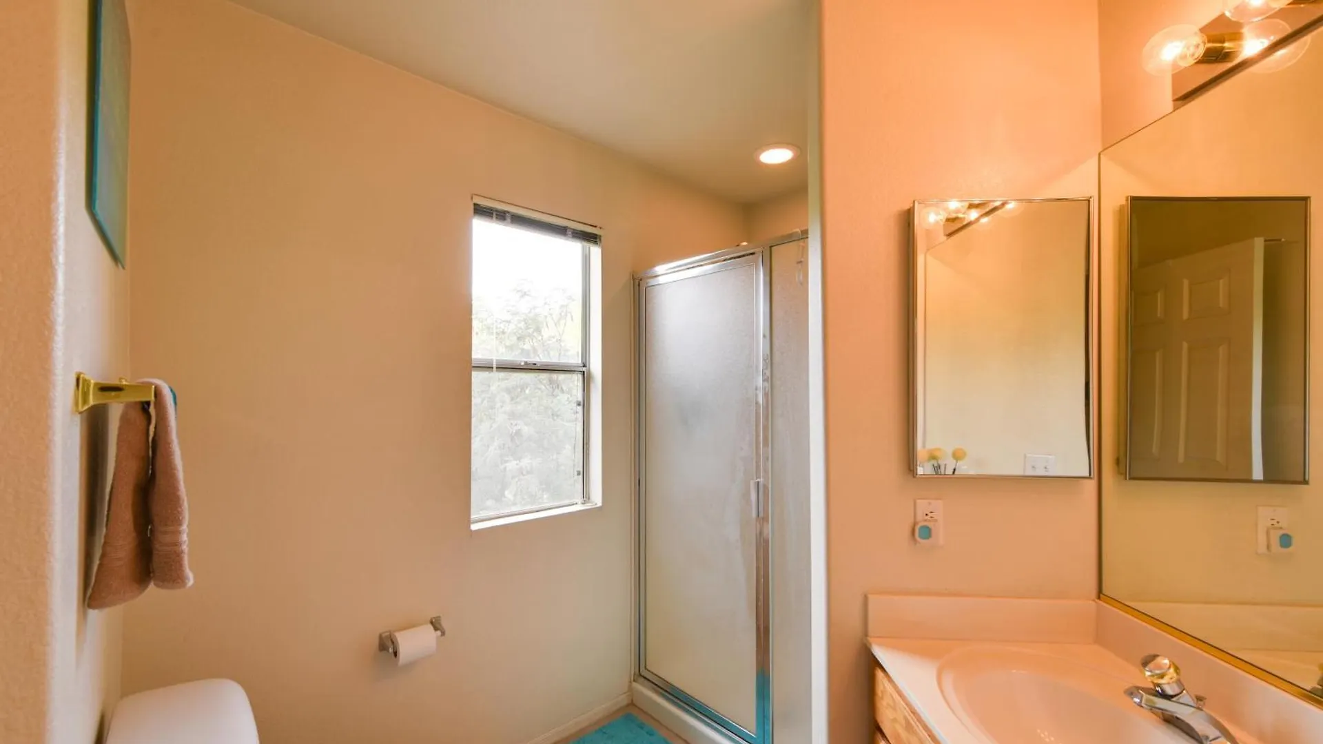 Phoenix Condo With Balcony And Spa - 14 Mi To Downtown